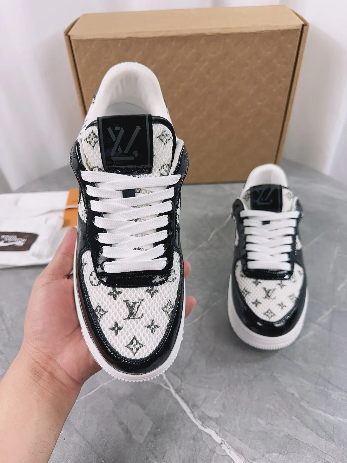 👟👟Ex-factory price 620👟👟 🌈LV | Louis Vuitton ²⁰²³ 𝐬𝐬 🧡💚2024 spring and summer new style top version‼ ️The original version is the same. The counter specializes in the latest mesh shoes and new hard goods🆕 ❥Purchase level! Full of high-end feel! A popular model among bloggers at home and abroad, it’s retro and fashionable and looks amazing on your feet! Mainly recommended models on the official website★ ━━━━━ ЅᏇєєt ━━━━━ ▪️Upper: original customized cowhide fabric ▪️Inner: cow lining ▪️Outsole: high-end rubber outsole ▪️Shoe size: 35-47 (46-47 customization is not returnable)
